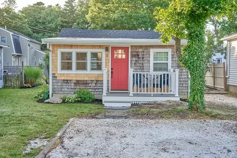 5 Gardonia St, Wareham, MA 02571 photo 3