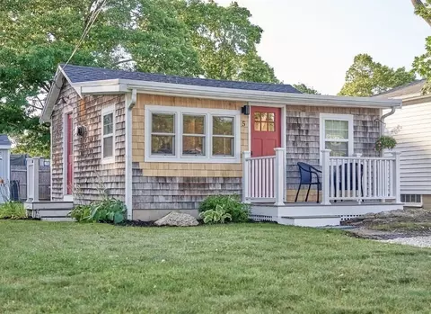 5 Gardonia St, Wareham, MA 02571 photo 4