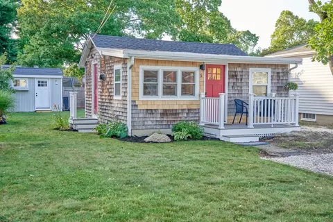5 Gardonia St, Wareham, MA 02571 photo 2
