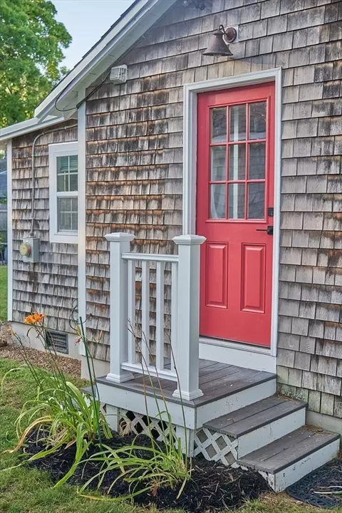 5 Gardonia St, Wareham, MA 02571 photo 5
