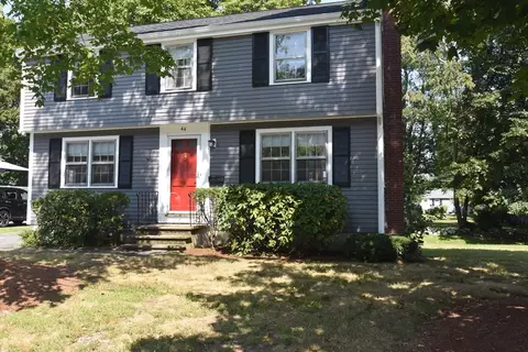 44 Belvidere Cir, Lowell, MA 01852