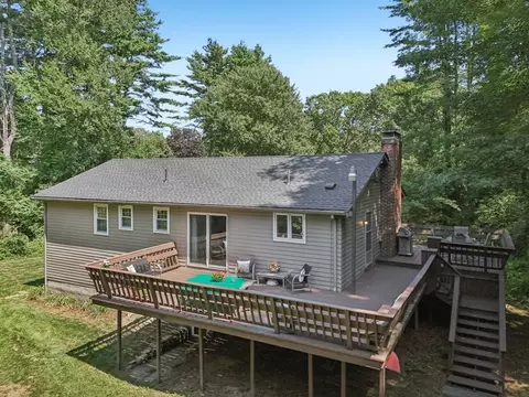 318 Harvard Rd, Stow, MA 01775