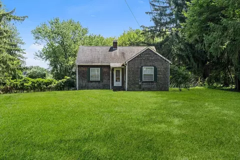 941 S Main St, Bellingham, MA 02019