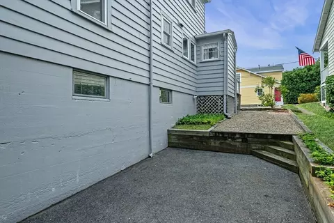 10 Shepard St, Marblehead, MA 01945 photo 6
