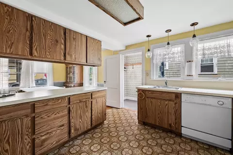 10 Shepard St, Marblehead, MA 01945 photo 11