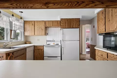 10 Shepard St, Marblehead, MA 01945 photo 12