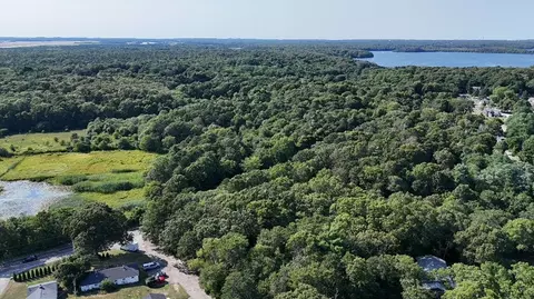 82 Great Neck Rd N, Mashpee, MA 02649 photo 7