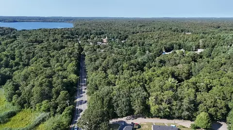 82 Great Neck Rd N, Mashpee, MA 02649 photo 4