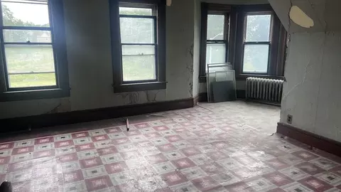 482 Chestnut St, Springfield, MA 01107 photo 6