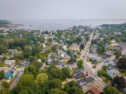 135 Ab Main St, Rockport, MA 01966