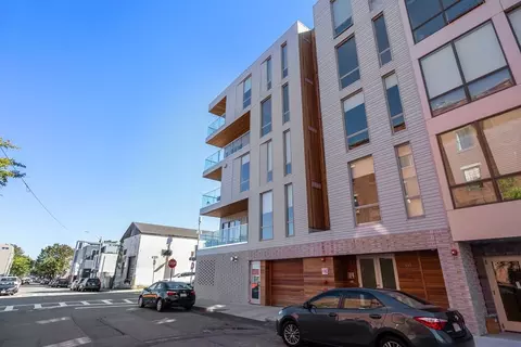 Exterior - 537 E 2nd St #101, Boston, MA 02127 photo 4 of 5