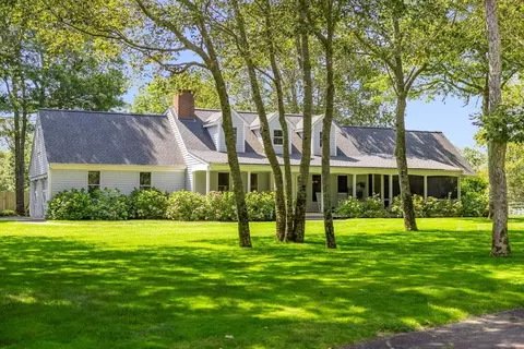 37 Oliver Dr, Brewster, MA 02631