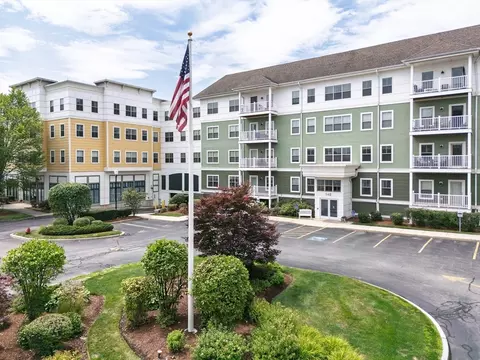 248 Main St #207, Hudson, MA 01749