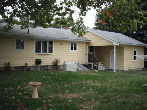 463 Farm Rd, Marlborough, MA 01752