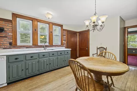 115 Britton St, Raynham, MA 02767 photo 2