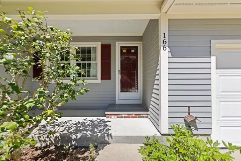 166 Carriage Ln, Barnstable, MA 02630 photo 2