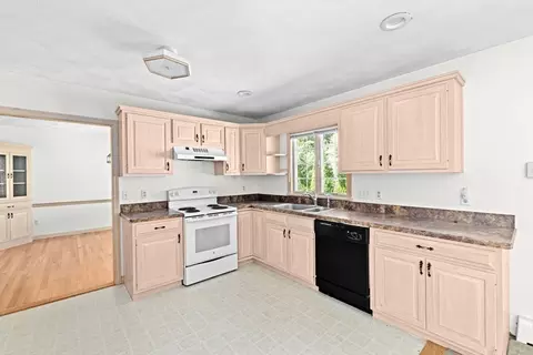 166 Carriage Ln, Barnstable, MA 02630 photo 13