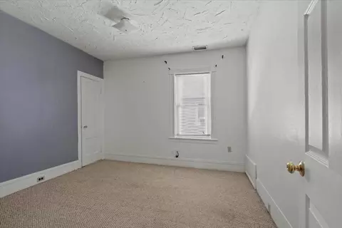 620 Franklin St, Worcester, MA 01604 photo 20