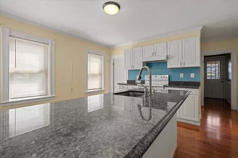 620 Franklin St, Worcester, MA 01604 photo 5