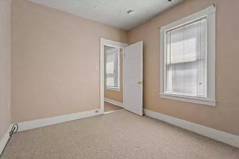 620 Franklin St, Worcester, MA 01604 photo 24