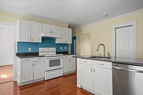 620 Franklin St, Worcester, MA 01604 photo 6