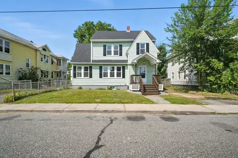 25 W Glen St, Holyoke, MA 01040