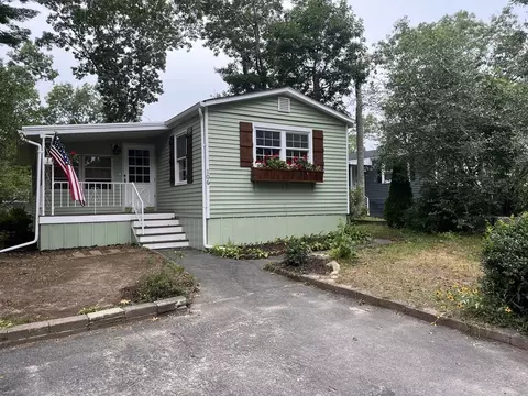 106 Dolittle Ln, Wareham, MA 02576 photo 2