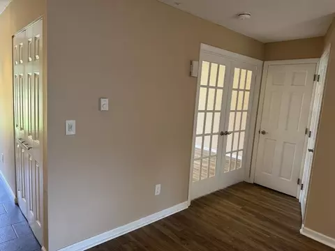 Entry Way - 170 E Hadley Rd #80, Amherst, MA 01002 photo 2 of 2