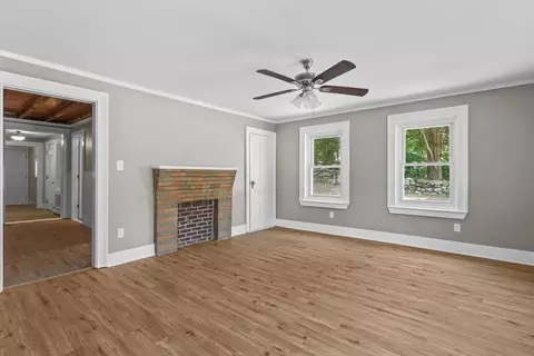 Living - 149 E Broadway, Gardner, MA 01440 photo 1 of 2