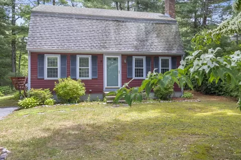 54 Lantern Ln, Plymouth, MA 02360