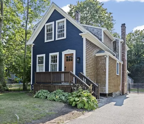 75 Hersey St, Hingham, MA 02043