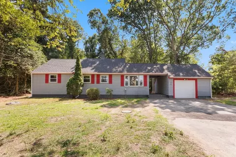 296 Pond St, Avon, MA 02322