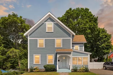 49 Crescent St, Quincy, MA 02169