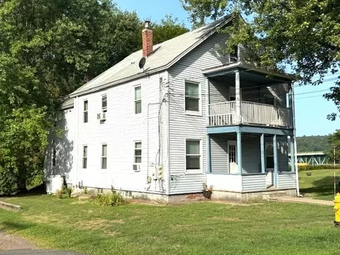 6 Walnut St, Gill, MA 01354