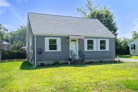 33 Calvin St, Chicopee, MA 01013