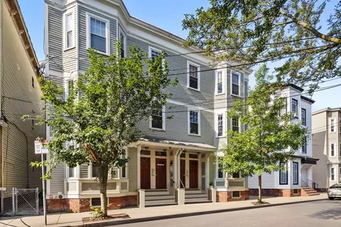 10 Marney St #2, Cambridge, MA 02141