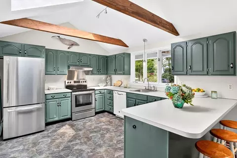 12 Tracey Rd, Cotuit, MA 02635 photo 24