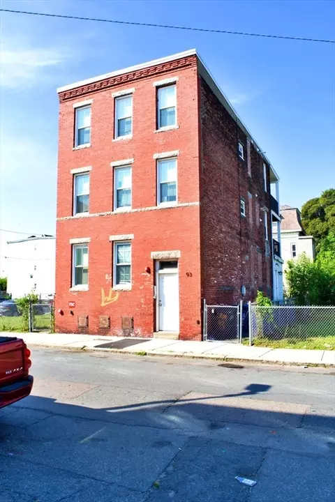 93 George St, Boston, MA 02119