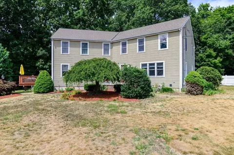 45 Edge Hill Dr #45, Bridgewater, MA 02324