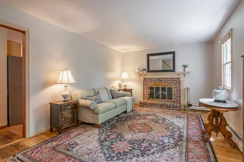 14 Lamprey Rd, Kensington, NH 03833 photo 3