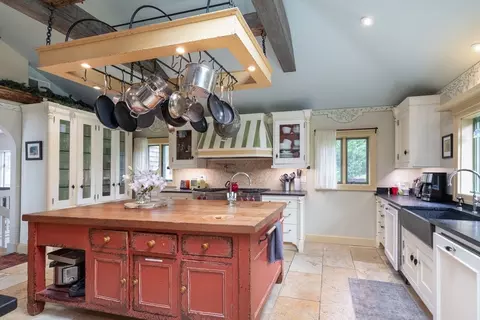 Kitchen - 79 David Ave, Tisbury, MA 02568 photo 1 of 4