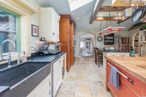 Kitchen - 79 David Ave, Tisbury, MA 02568 photo 4 of 4