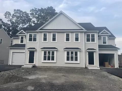 10 Danielles Way, Worcester, MA 01606