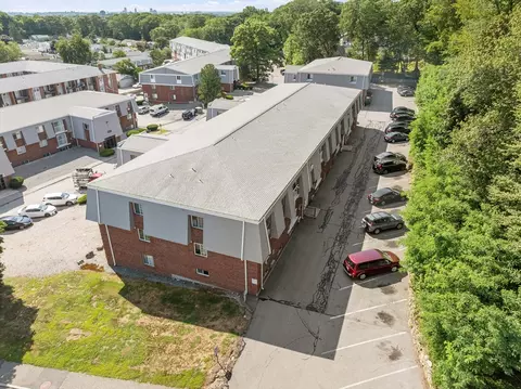 300 Smithfield Rd #2-2, North Providence, RI 02904