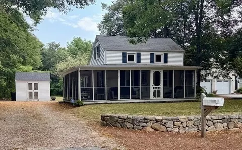 428 Main St, Cotuit, MA 02635
