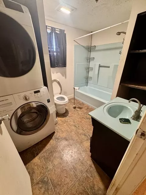 5 Cherry St, Lowell, MA 01852 photo 9