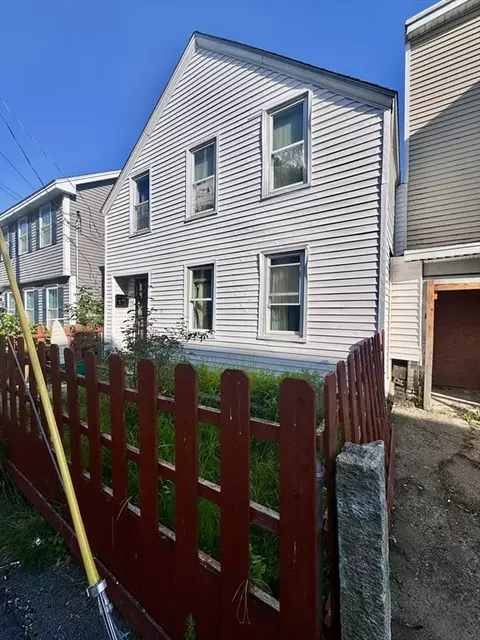 5 Cherry St, Lowell, MA 01852 photo 3