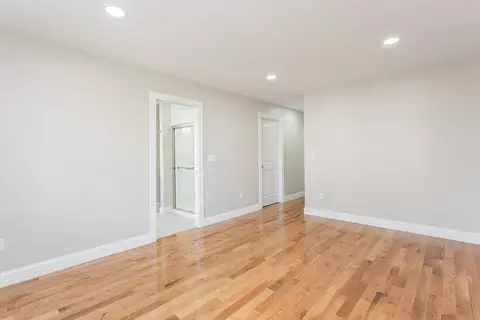 Living - 579 Summit St #2, Fall River, MA 02724 photo 6 of 9