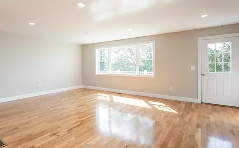 Living - 579 Summit St #2, Fall River, MA 02724 photo 3 of 9