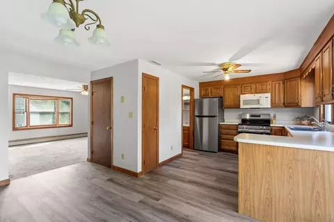 79-81 Eugene St, Lowell, MA 01852 photo 4